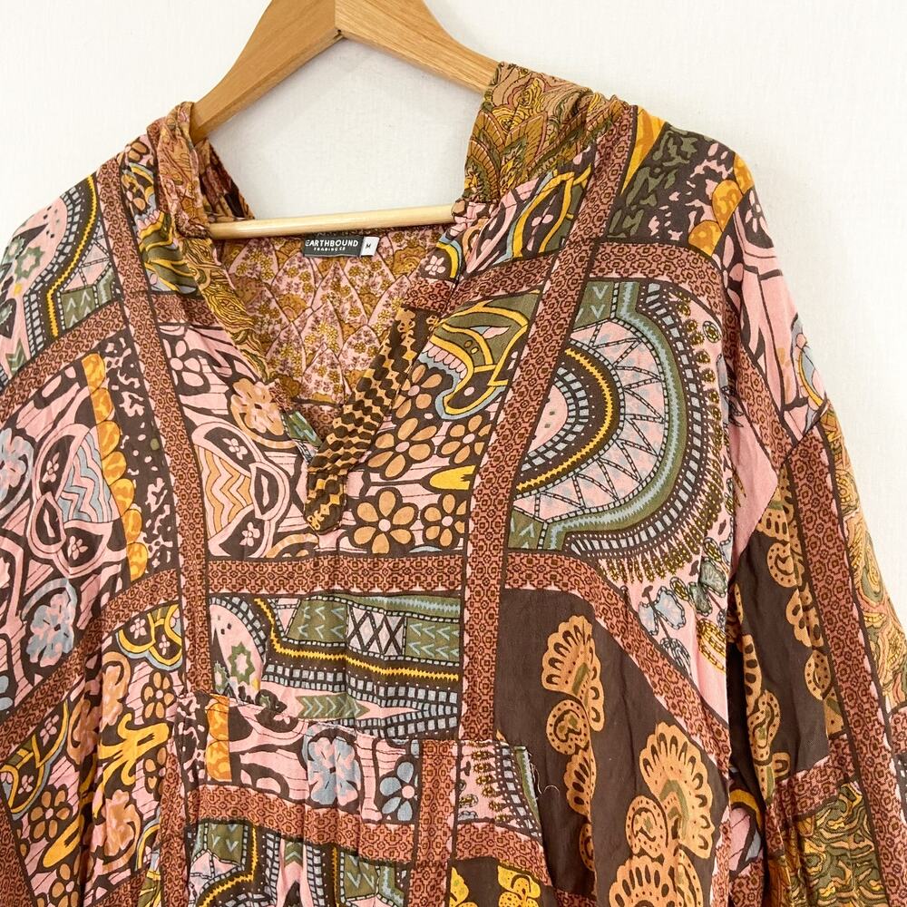 Earthbound Bohemian Printed Longsleeve Blouse size Medium V Neck Hooded - Picture 2 of 6